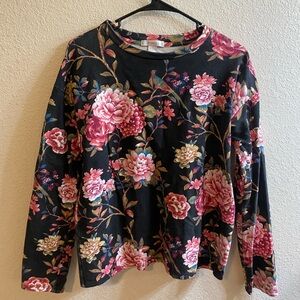 Forever 21 - Long Sleeve, Crew Neck Flower Print
